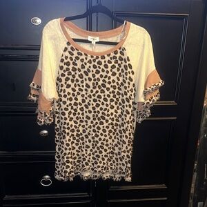 Umgee Animal Print Ruffle Sleeve Tee